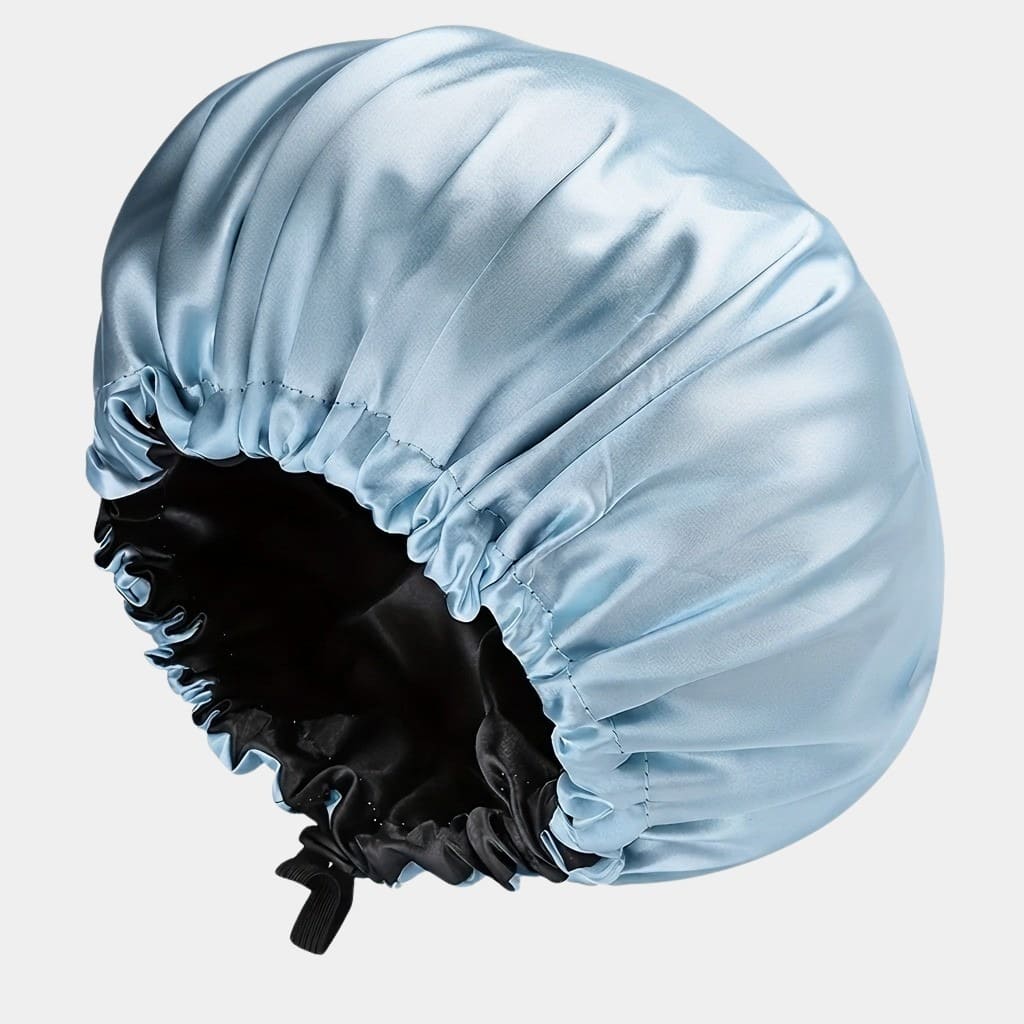 Bonnet doublé en satin bleu clair réversible