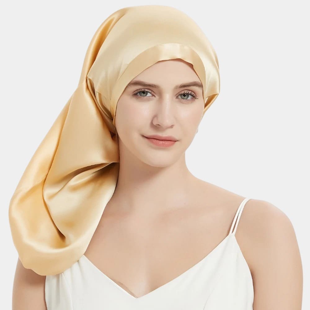 Bonnet de nuit en soie long champagne