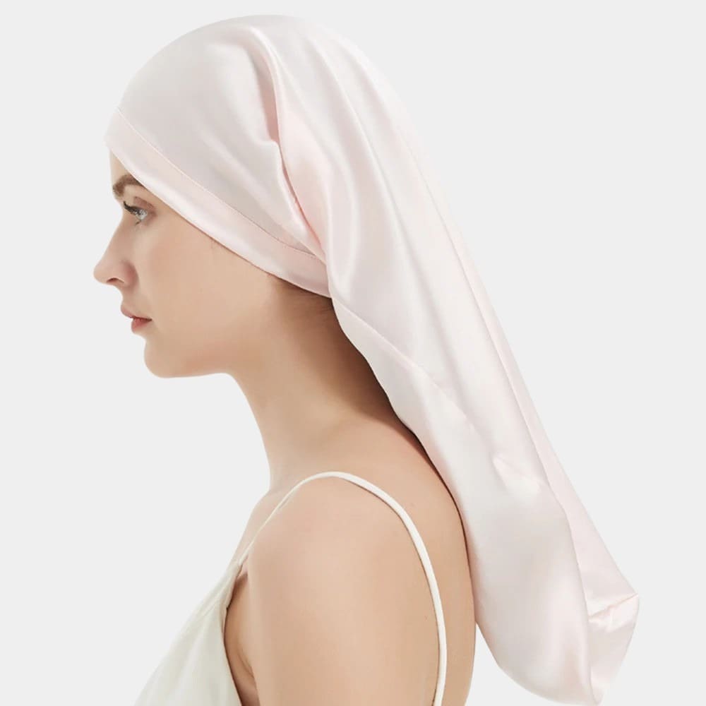 Bonnet de nuit en soie long rose pâle