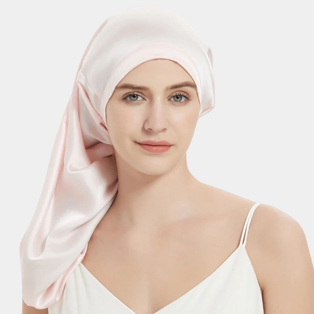 Bonnet de nuit en soie long rose pâle