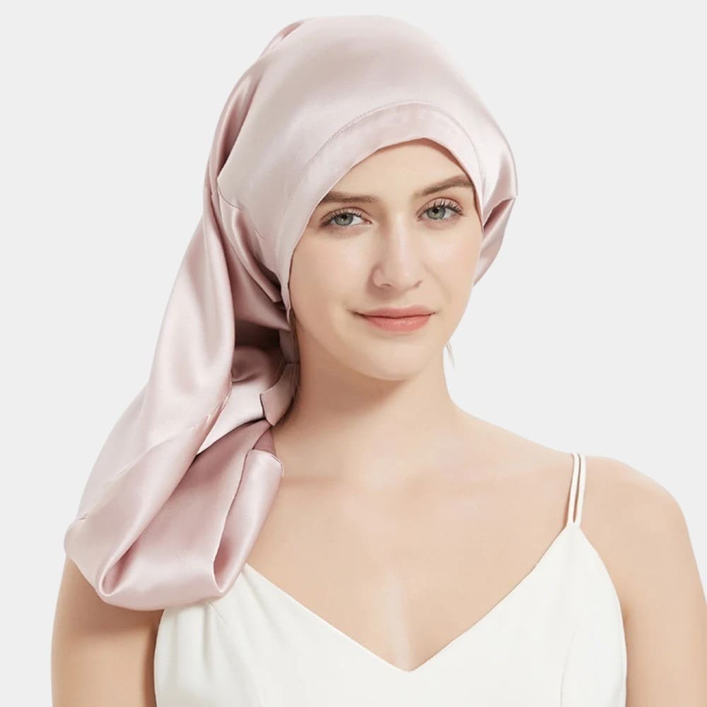 Bonnet de nuit en soie long rose poudré