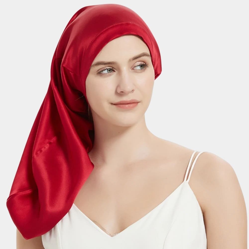 Bonnet de nuit en soie long rouge